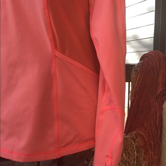 Lucy Top - Picture 5 of 8